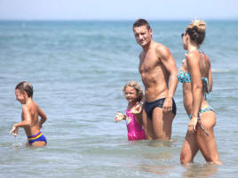 Al-mare-con-la-famiglia-Totti