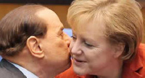 bacio Berlusconi-Merkel